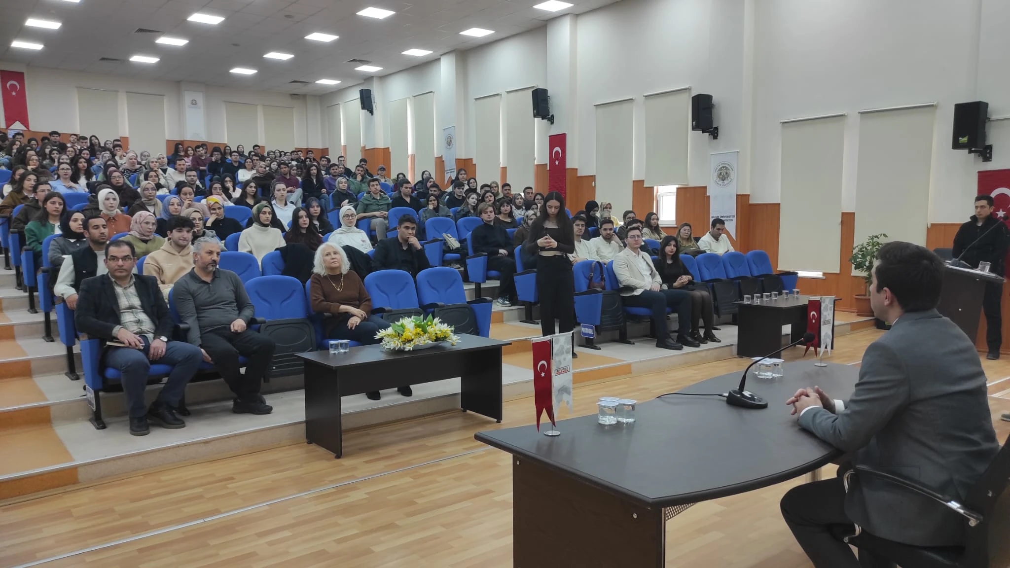 Kariyer Zirvesi’nin konukları Konya 6. Ağır Ceza Mahkemesi Başkanı Ramazan Dündar oldu.